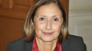 منى سعيد الحديدى 