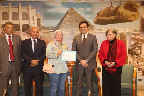 وزير الثقافة يُكرم الفائزين بمسابقة المواهب الأدبية للشباب 2024 دورة جابر عصفور